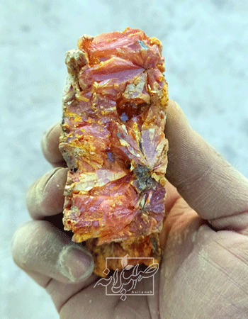 سنگ ورقه زرنیخ طلایی